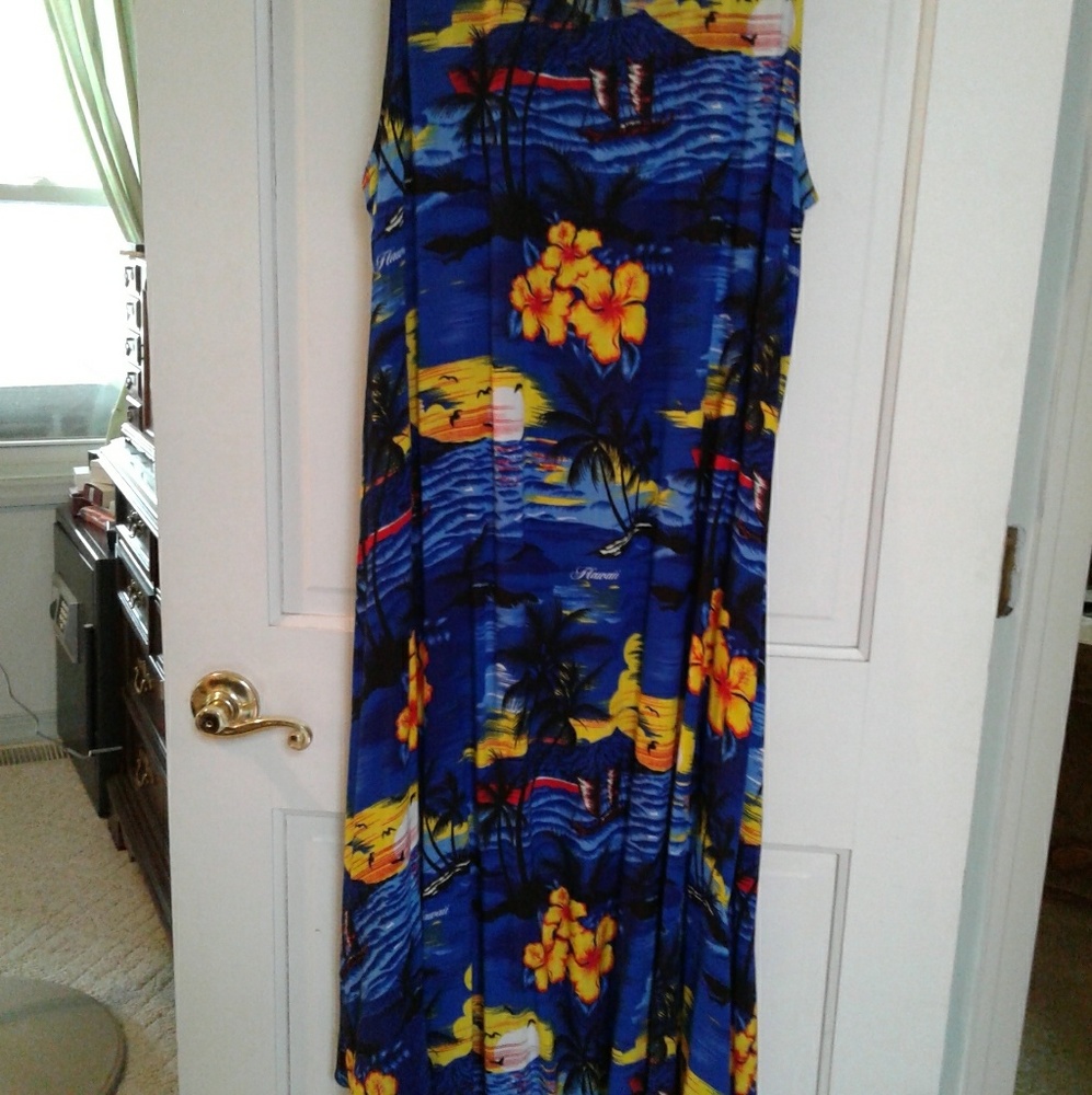 Hawaiian Muumuu Dress